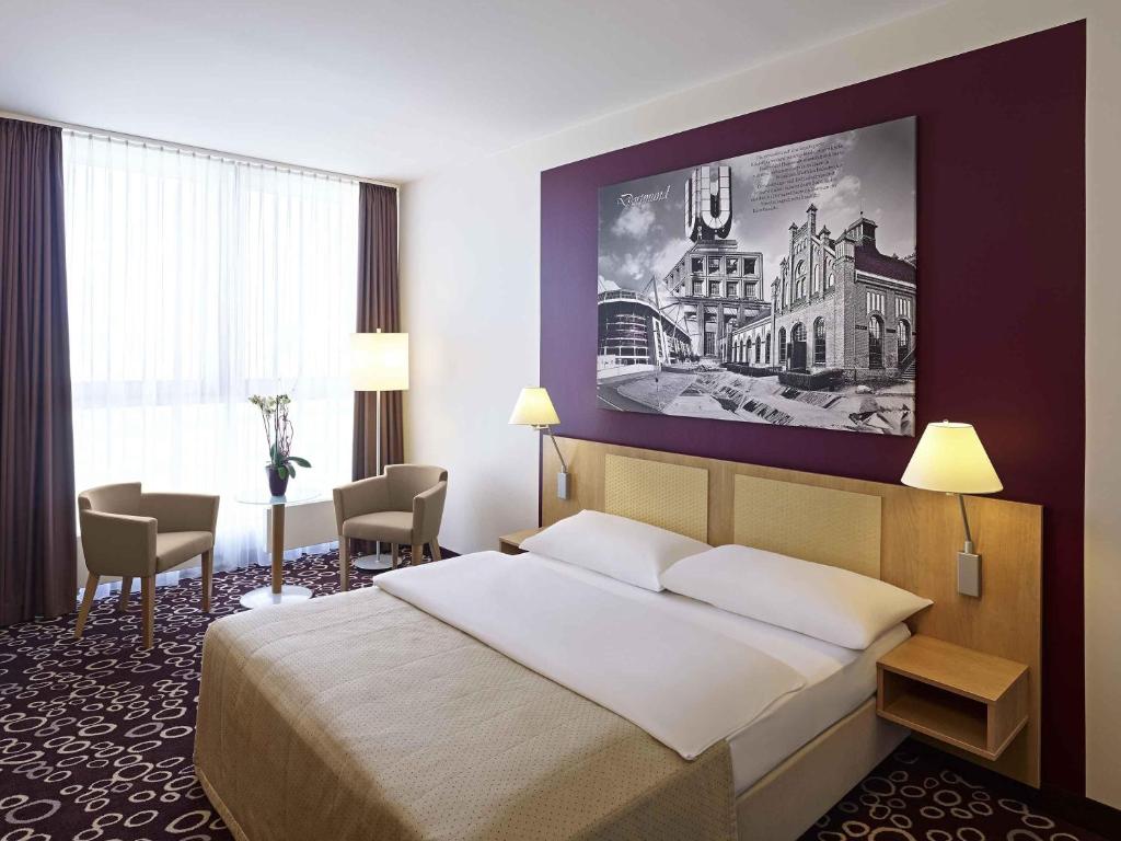 Rooms & Suites